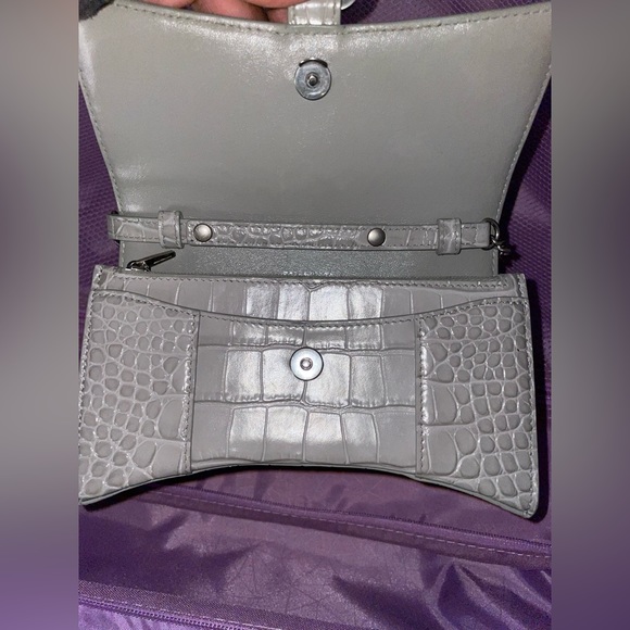 Balenciaga Hourglass Leather Chain Wallet - Picture 4 of 9